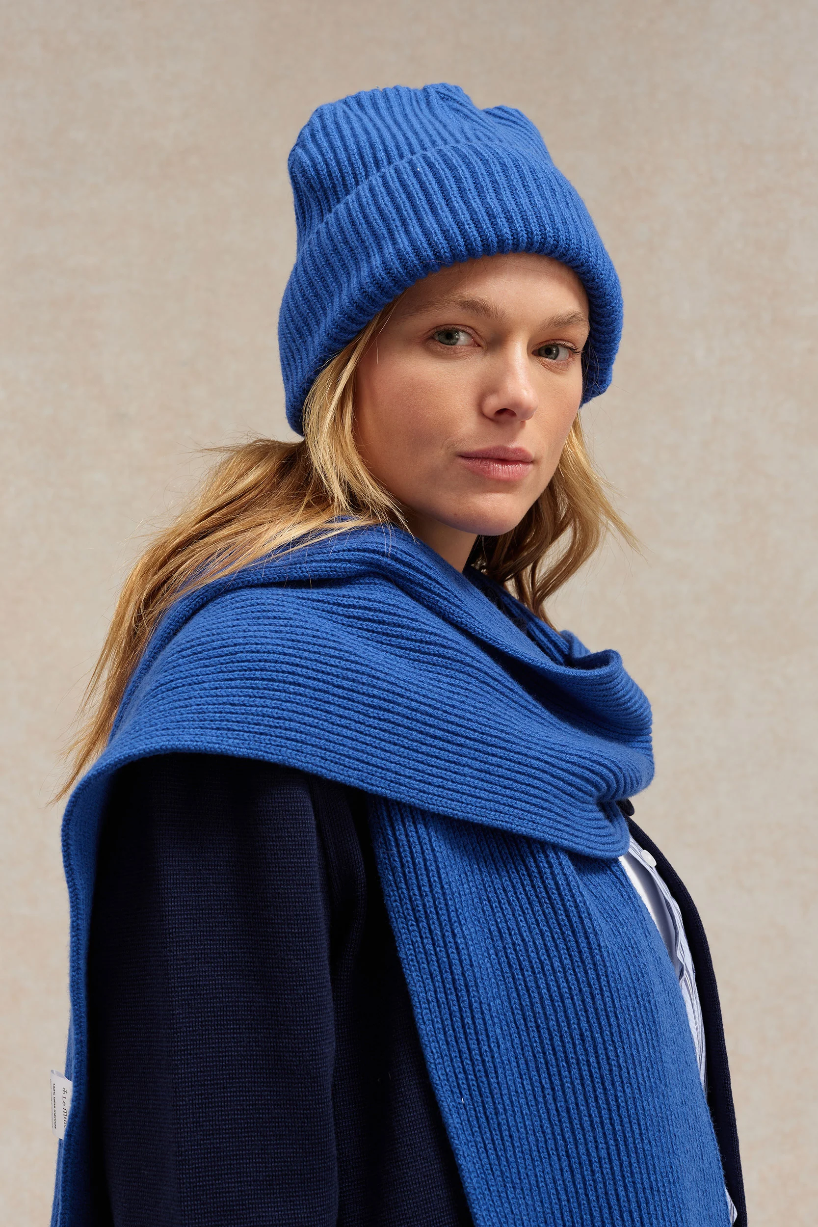 Bonnet extra doux mixte bleu roi