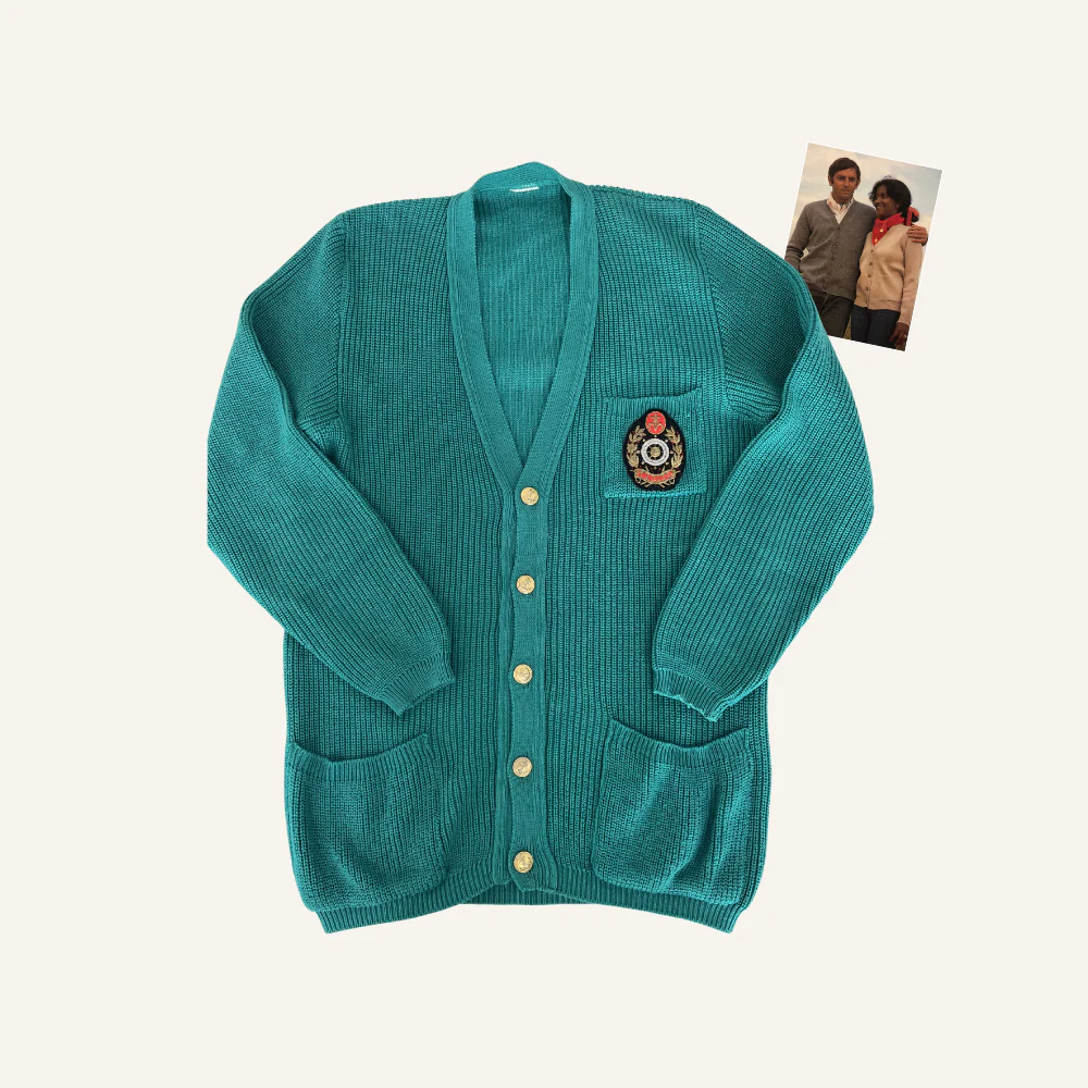 Cardigan vert à boutons dorés en laine vierge pour femme - Seconde main