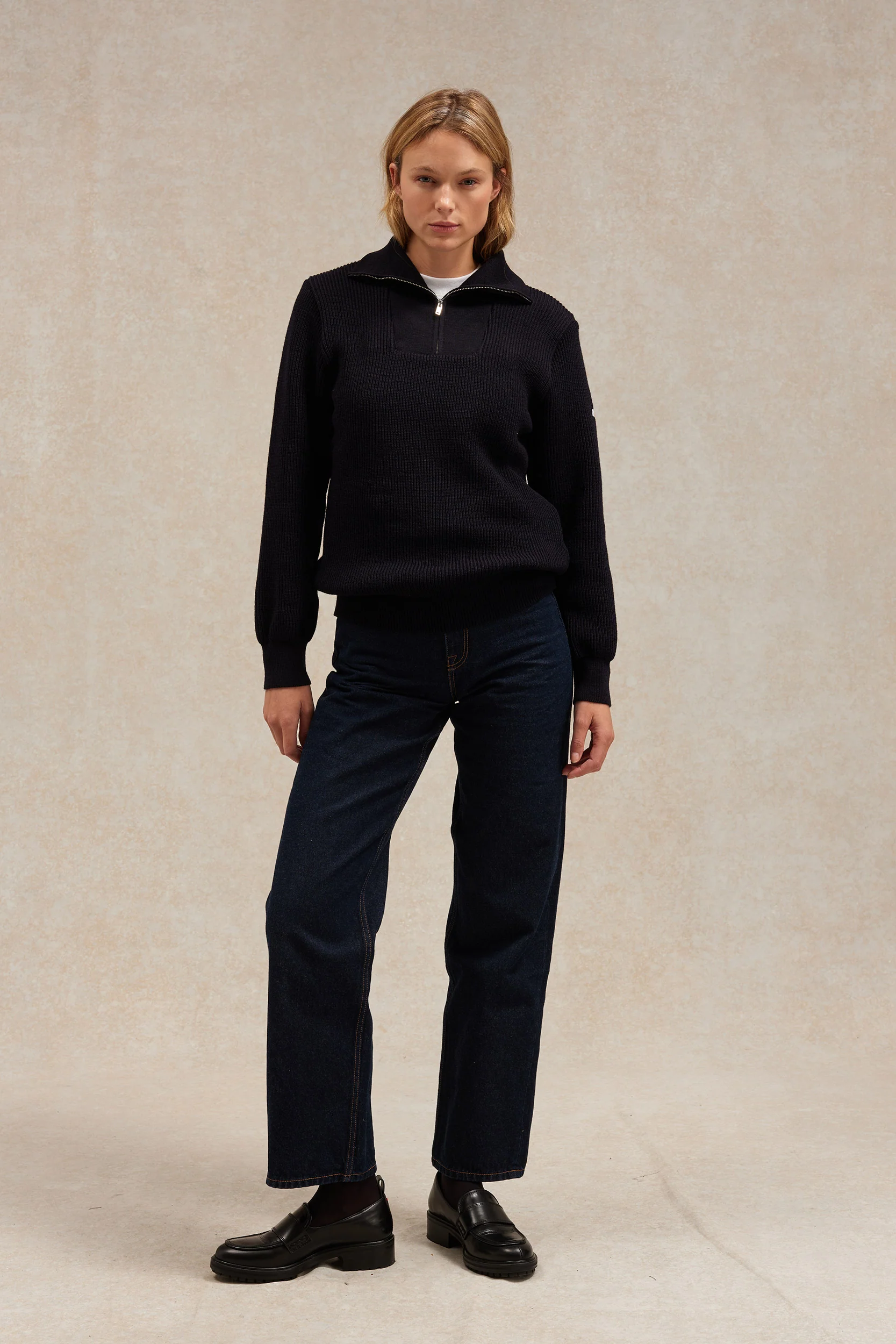 Pull camionneur bleu marine pour femme en laine vierge - Image 4