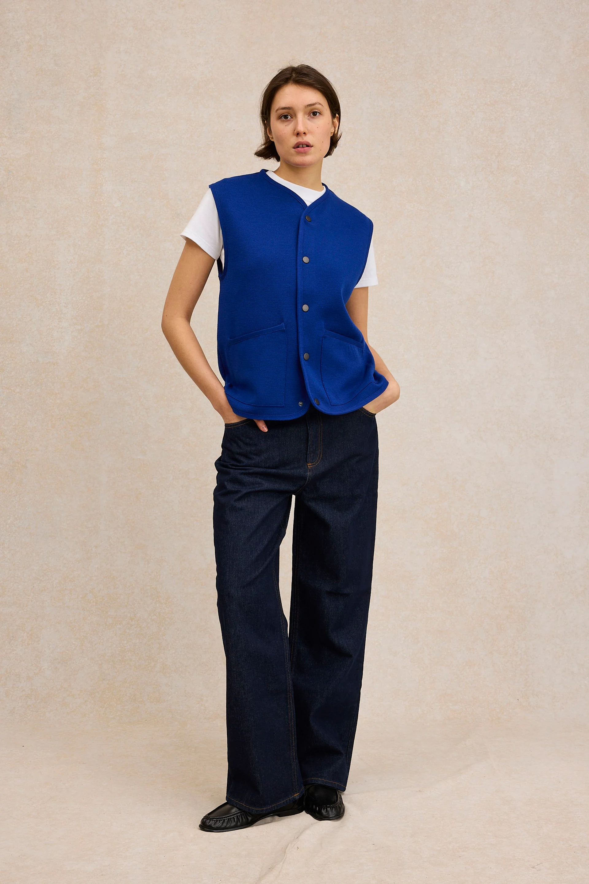 Gilet sans manches à pression bleu roi pour femme - Image 3