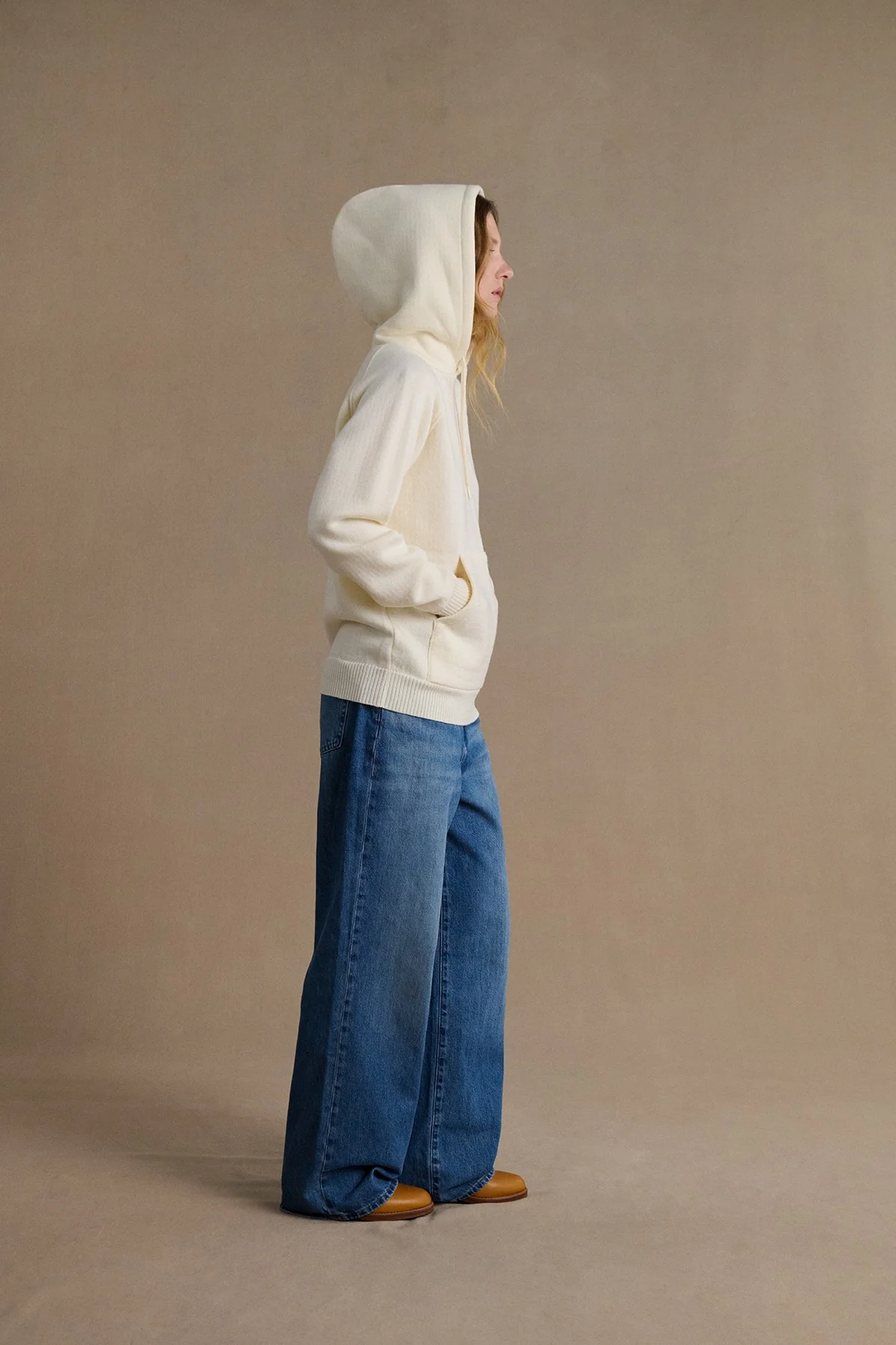 Hoodie écru en laine mérinos pour femme - Image 4