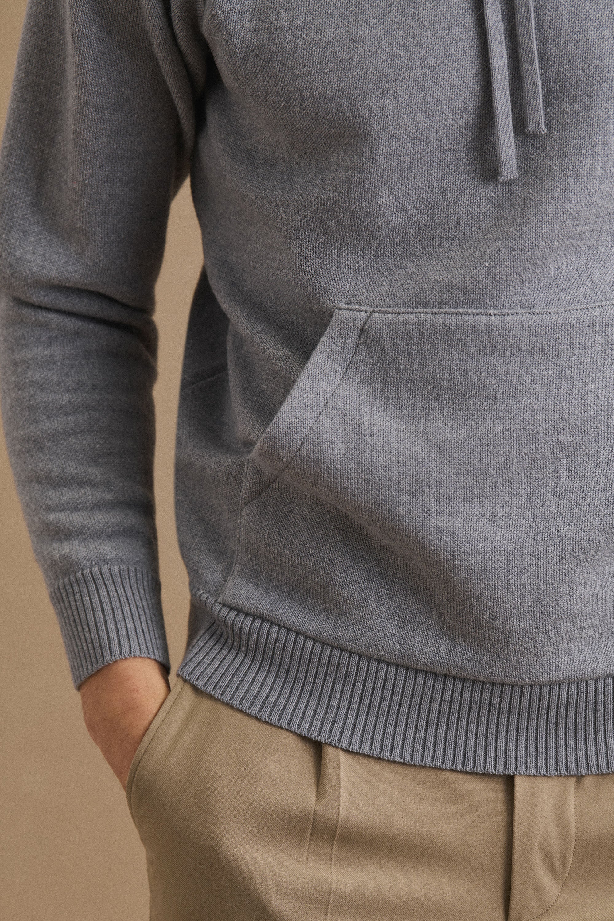 Hoodie gris chiné en laine mérinos pour homme - Image 3