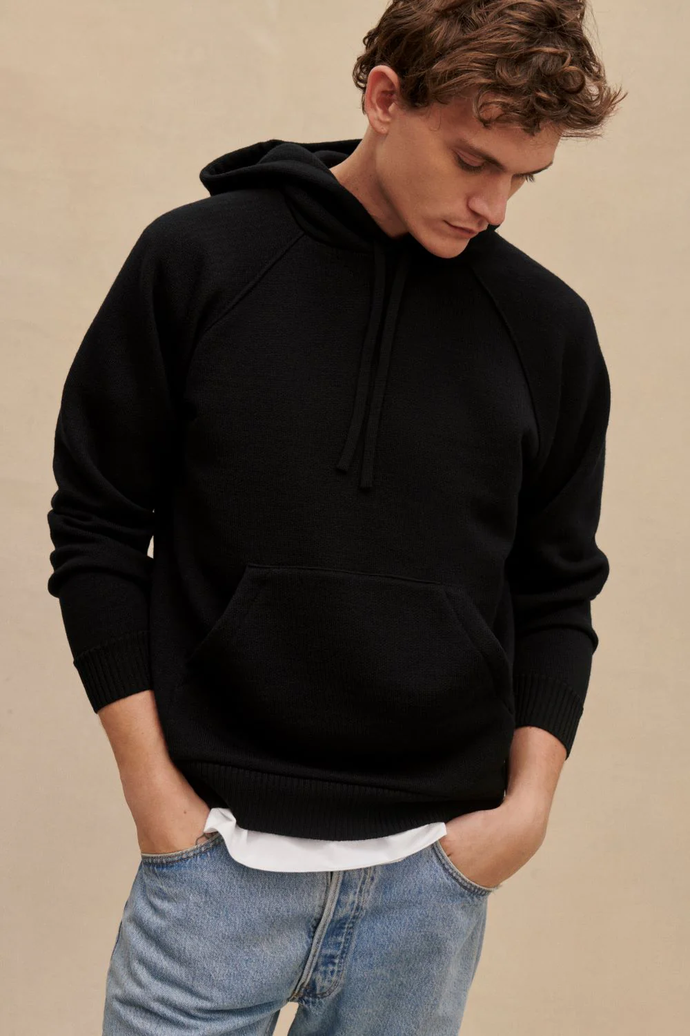 Hoodie noir en laine mérinos pour homme - Image 3