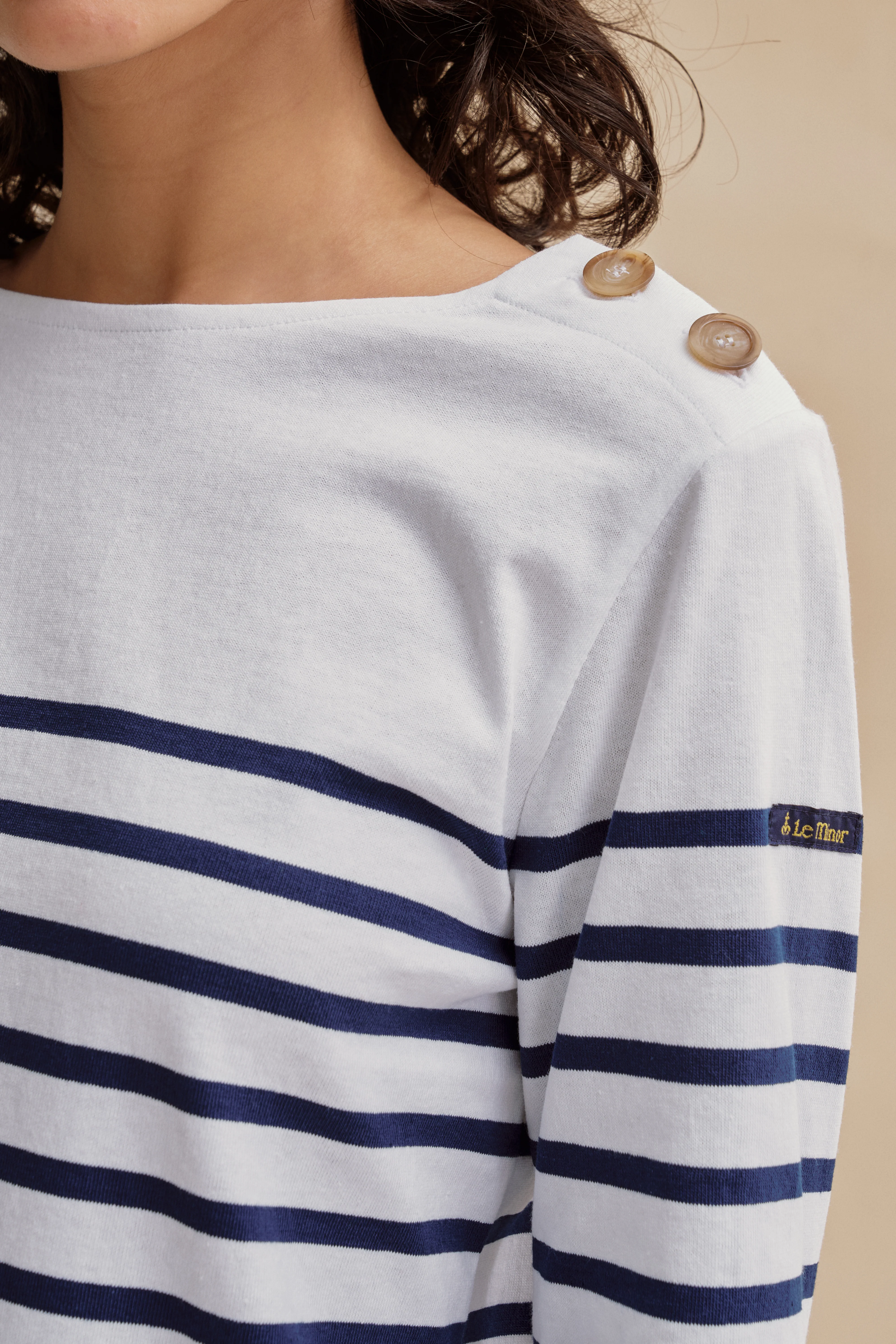 Marinière Jane à boutons blanc et marine pour femme - Image 2