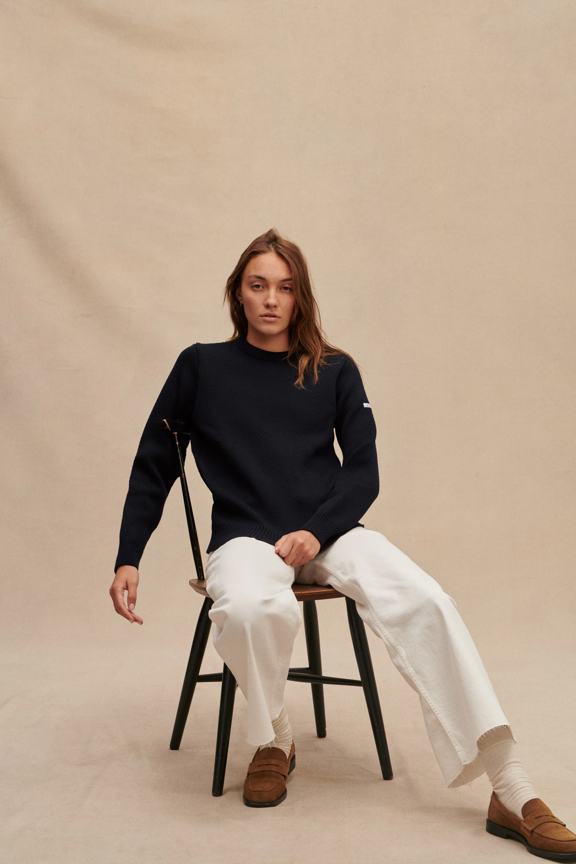 Pull col rond Norvégien bleu marine pour femme - Image 3