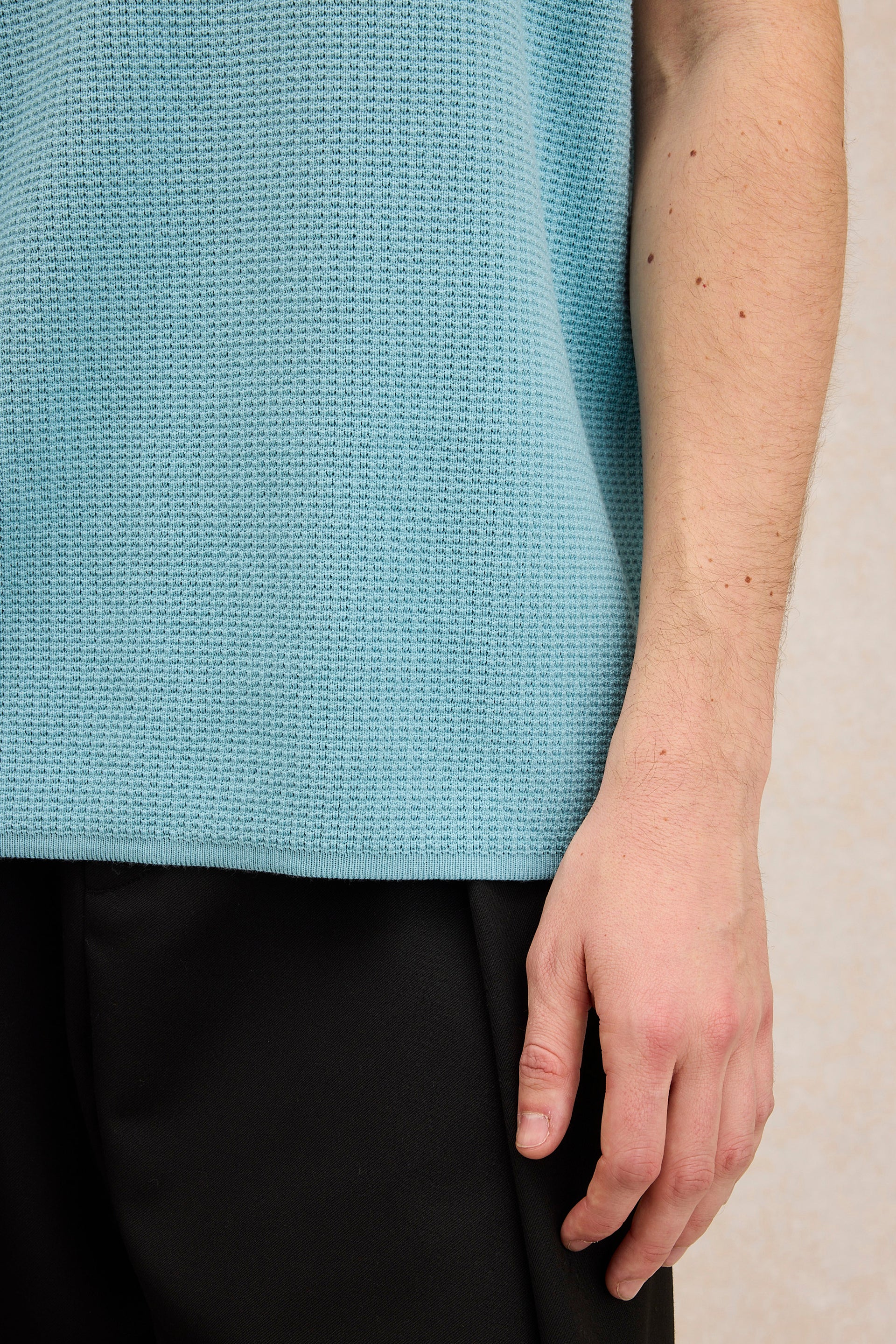 Polo en maille bleu ciel pour homme - Image 3