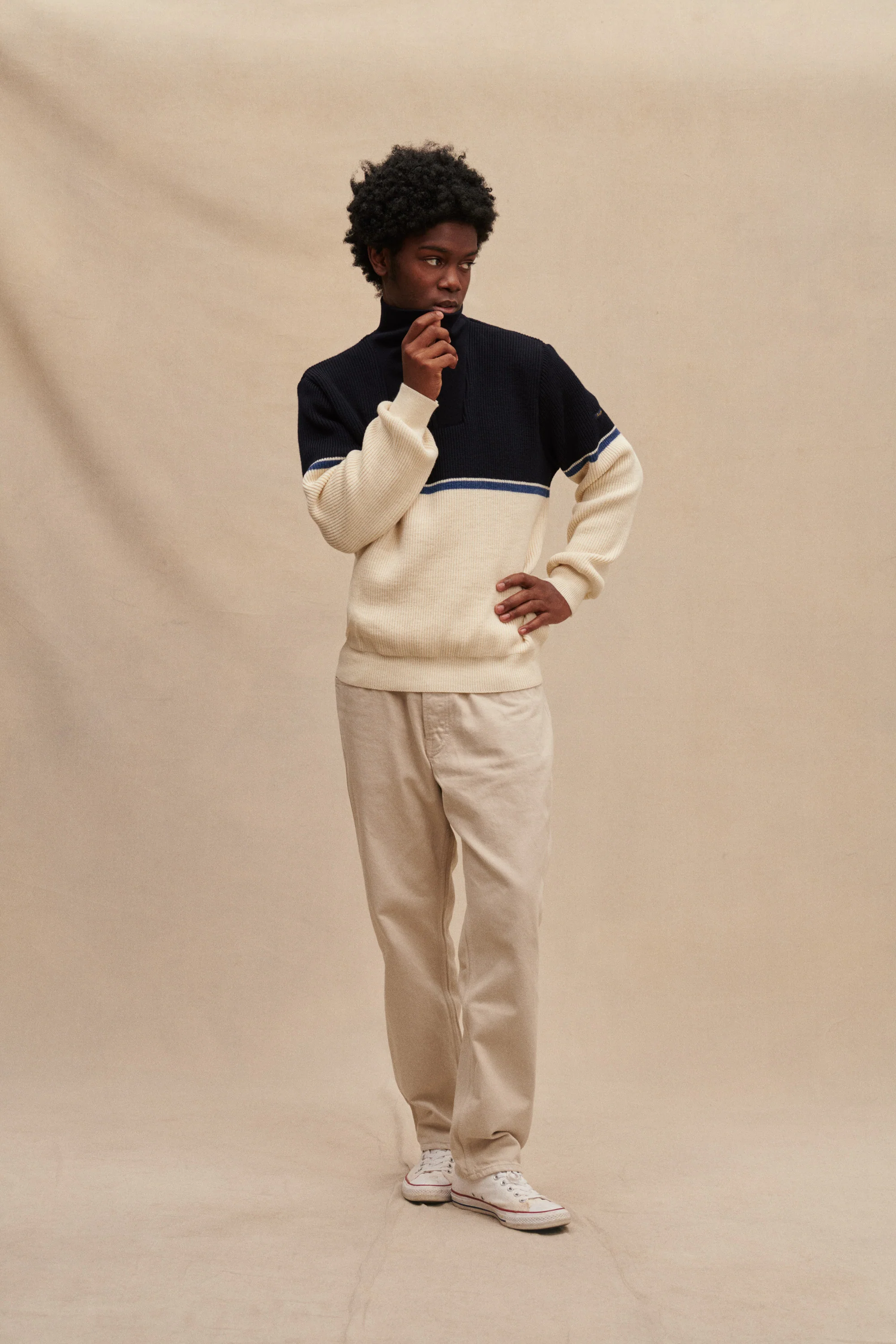 Pull camionneur écru et bleu marine pour homme - Image 3
