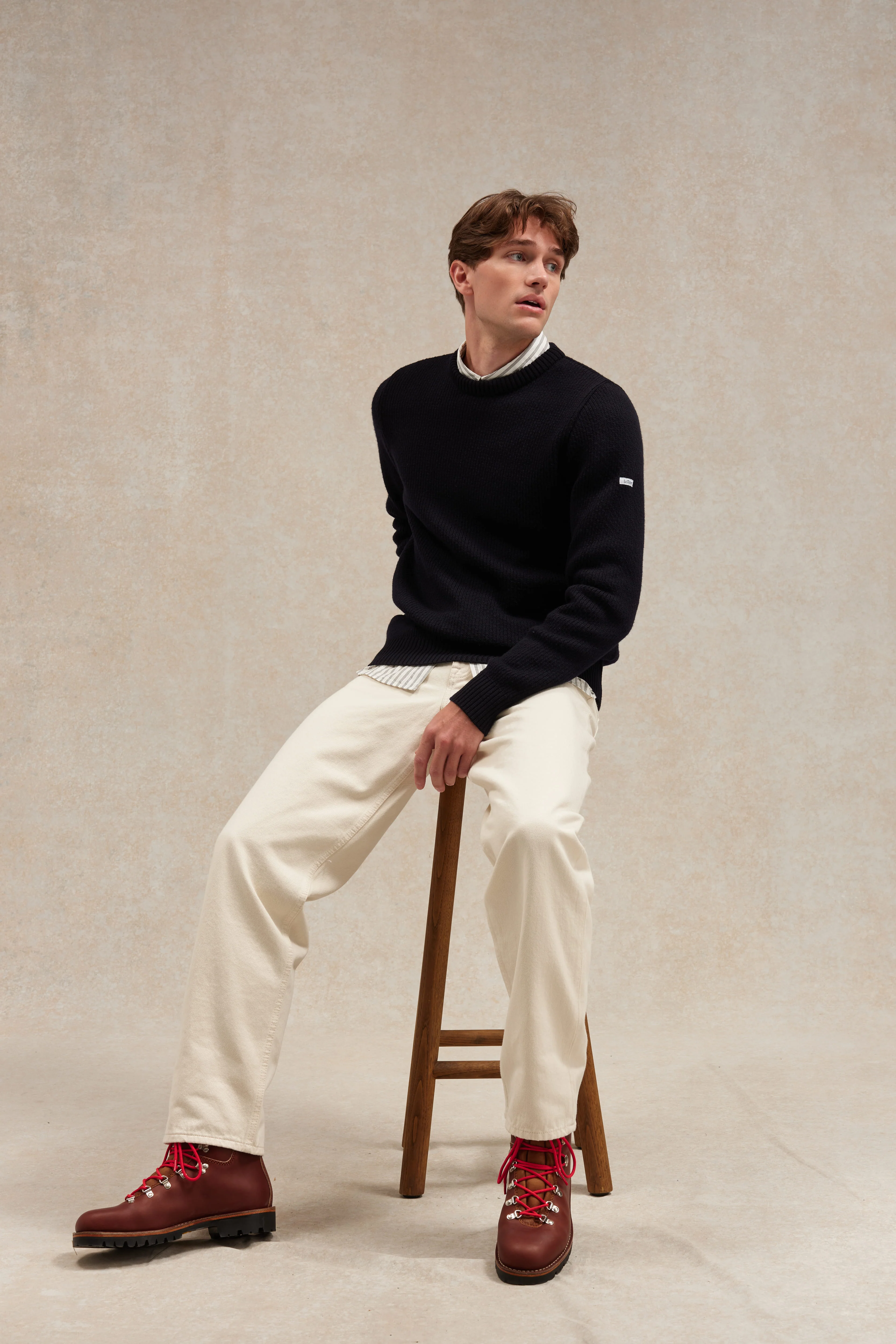 Pull col rond Norvégien bleu marine pour homme - Image 4