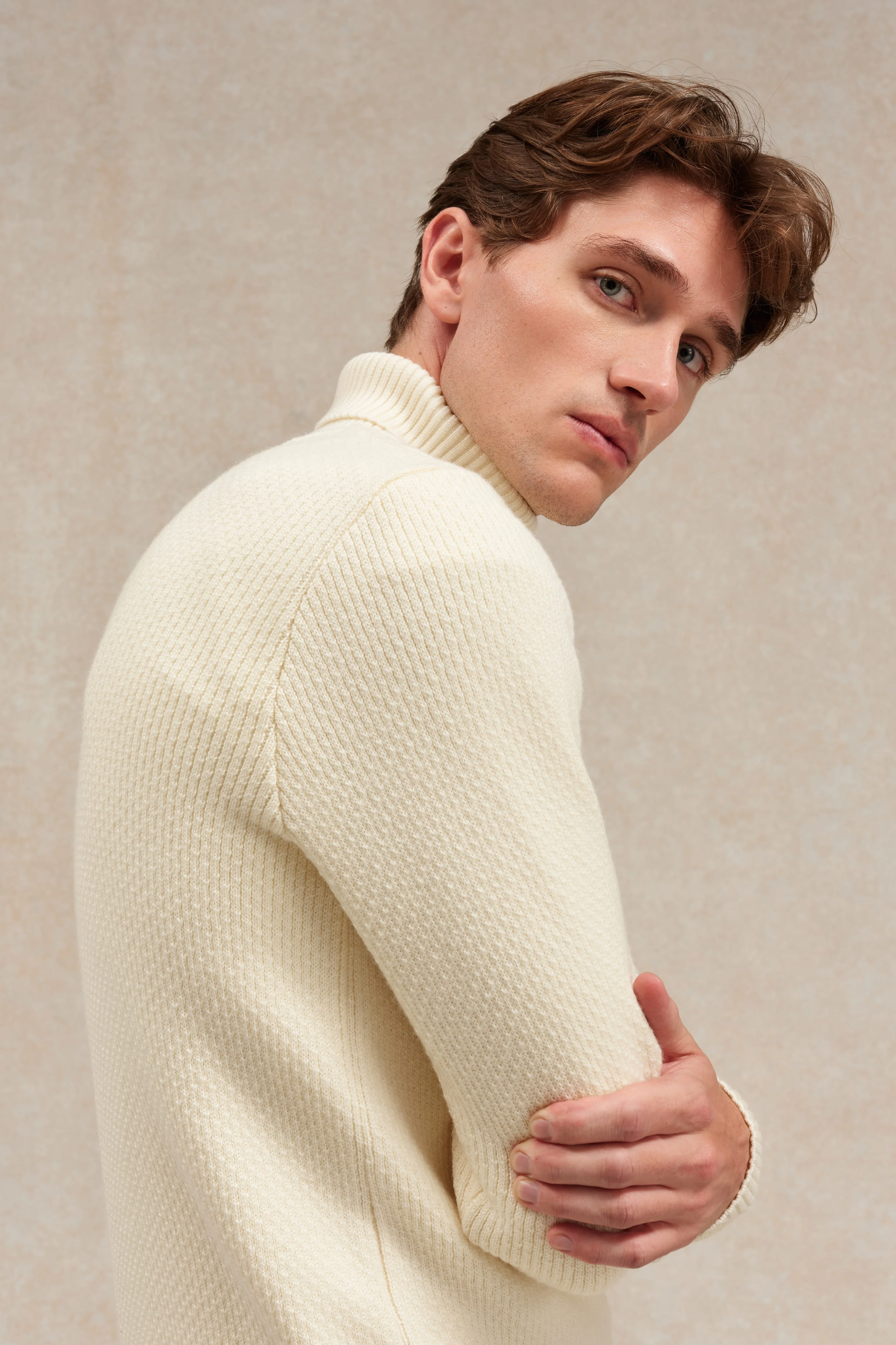 Pull col roulé Norvégien écru pour homme - Image 3