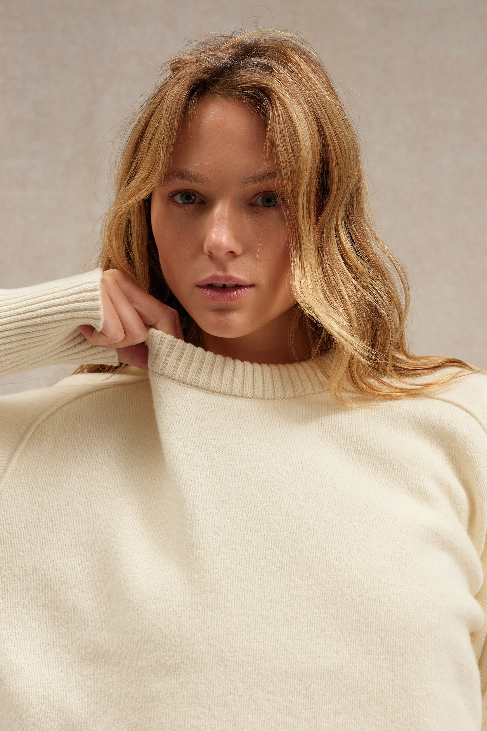 Pull femme col rond écru - Image 3