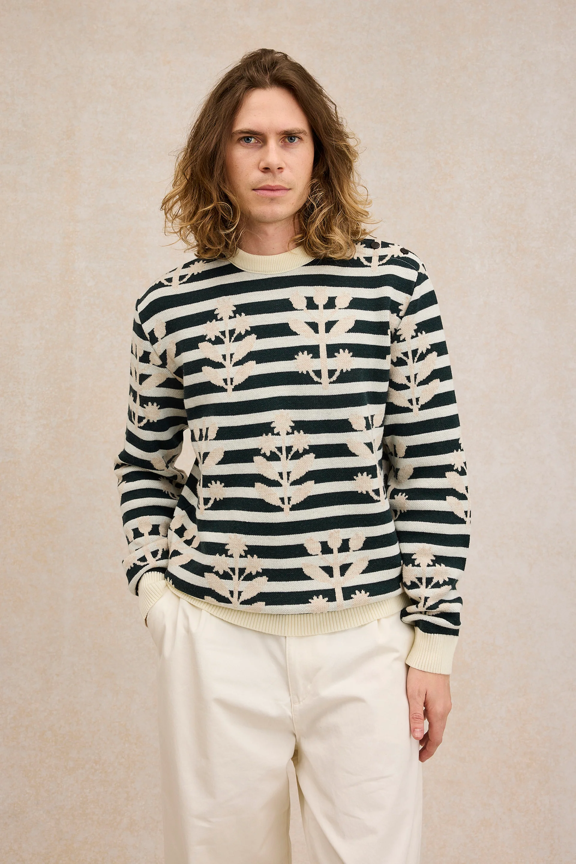 Pull marin à fleurs beige en laine mérinos pour homme - Le Minor x Fragonard