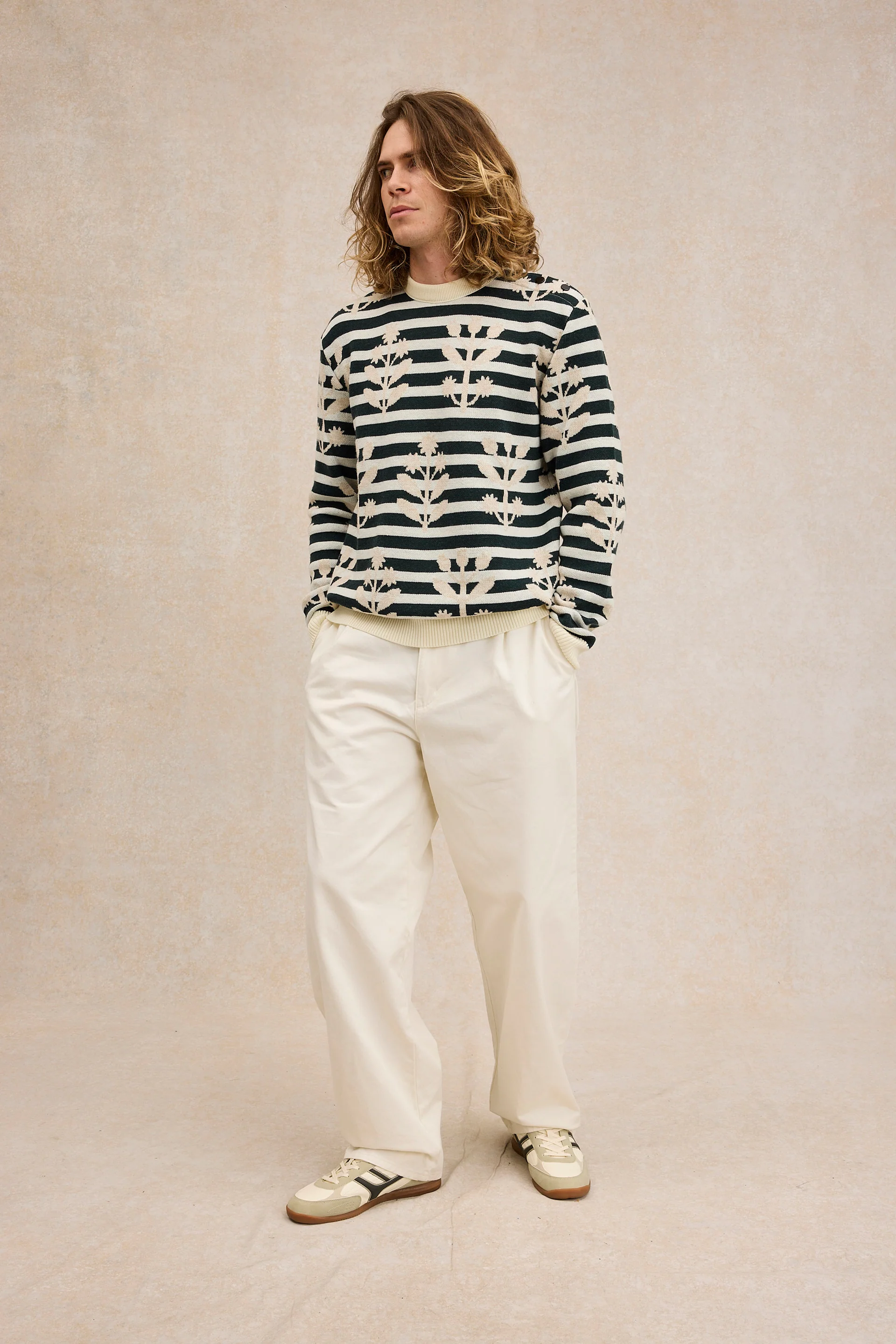 Pull marin à fleurs beige en laine mérinos pour homme - Le Minor x Fragonard - Image 3