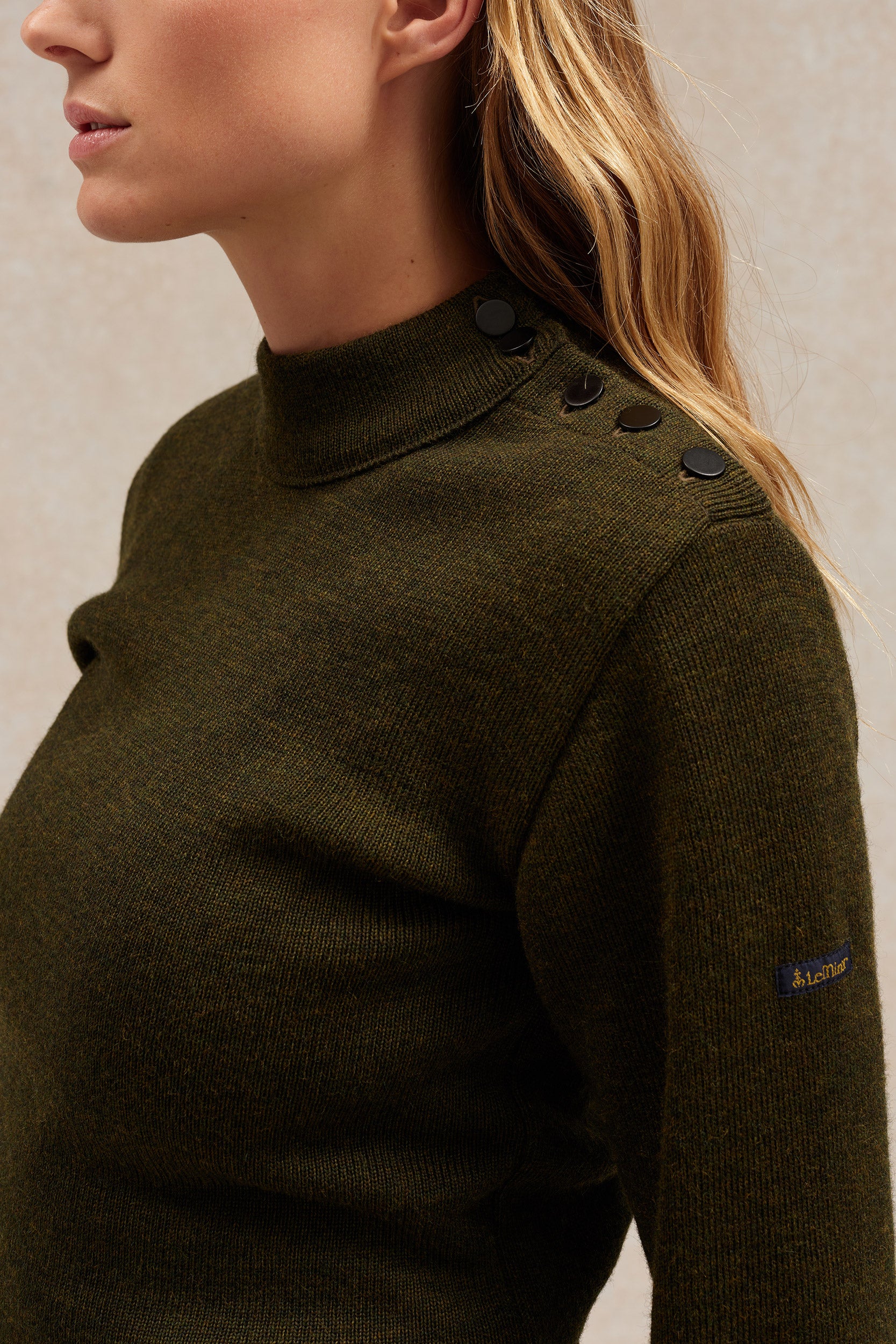Pull marin olive pour femme - Image 2