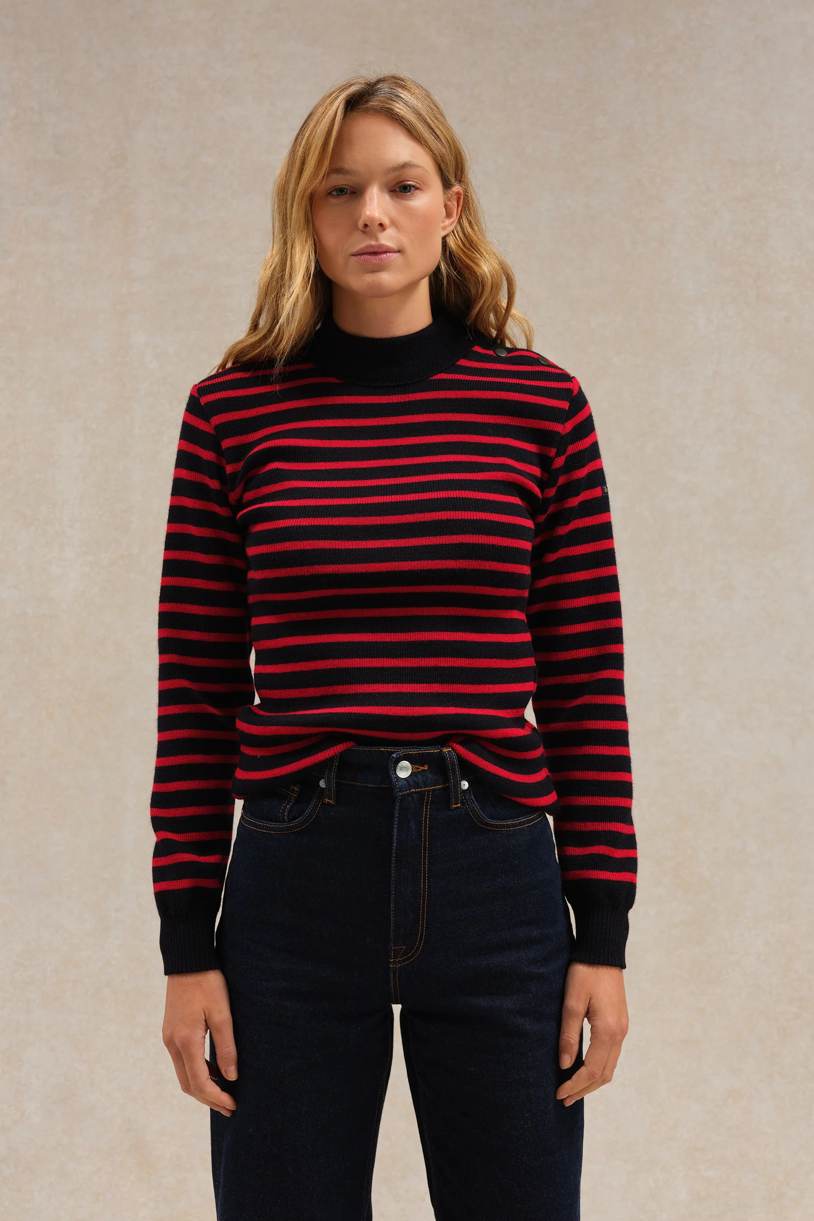 Pull marin rayé marine et rouge pour femme - Image 4