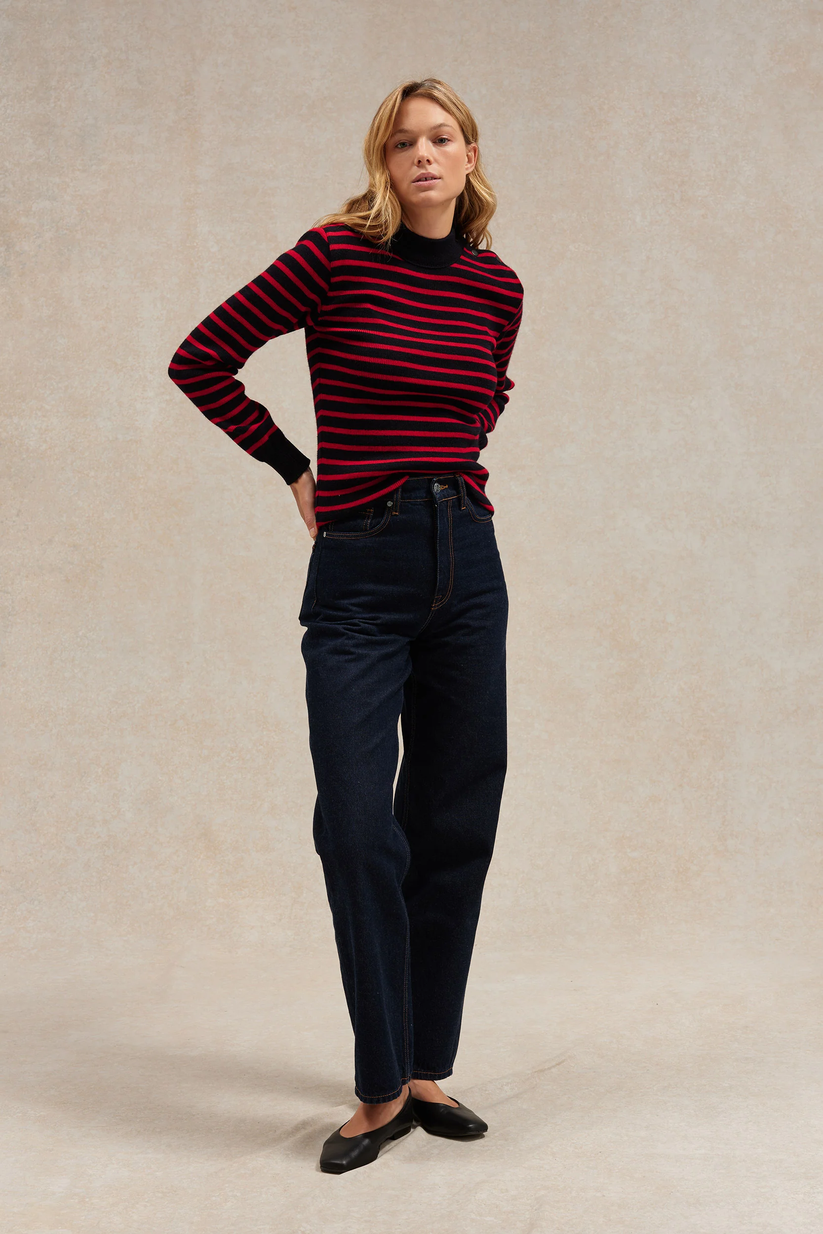 Pull marin rayé marine et rouge pour femme - Image 6