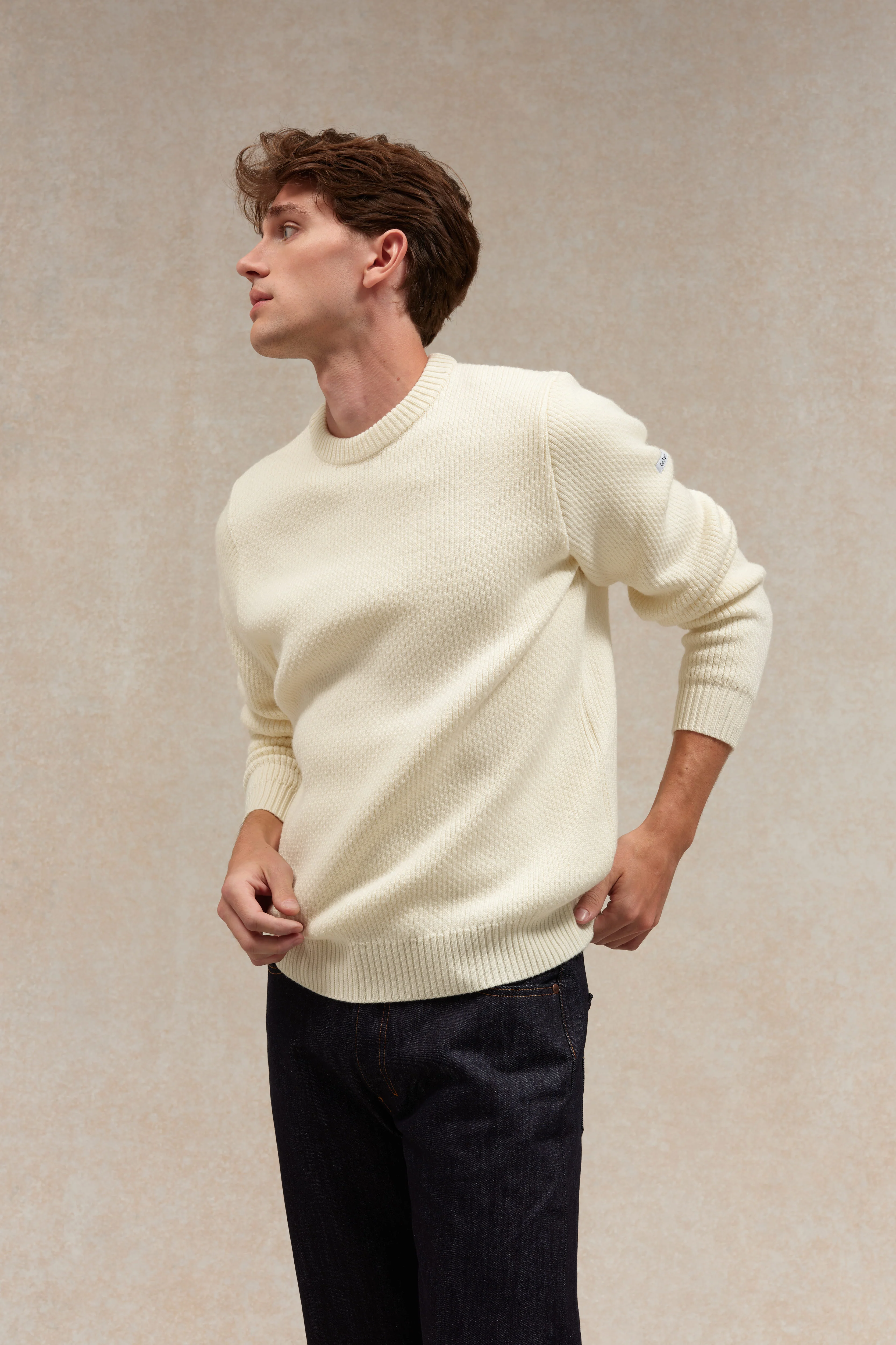 Pull col rond Norvégien écru pour homme - Image 3