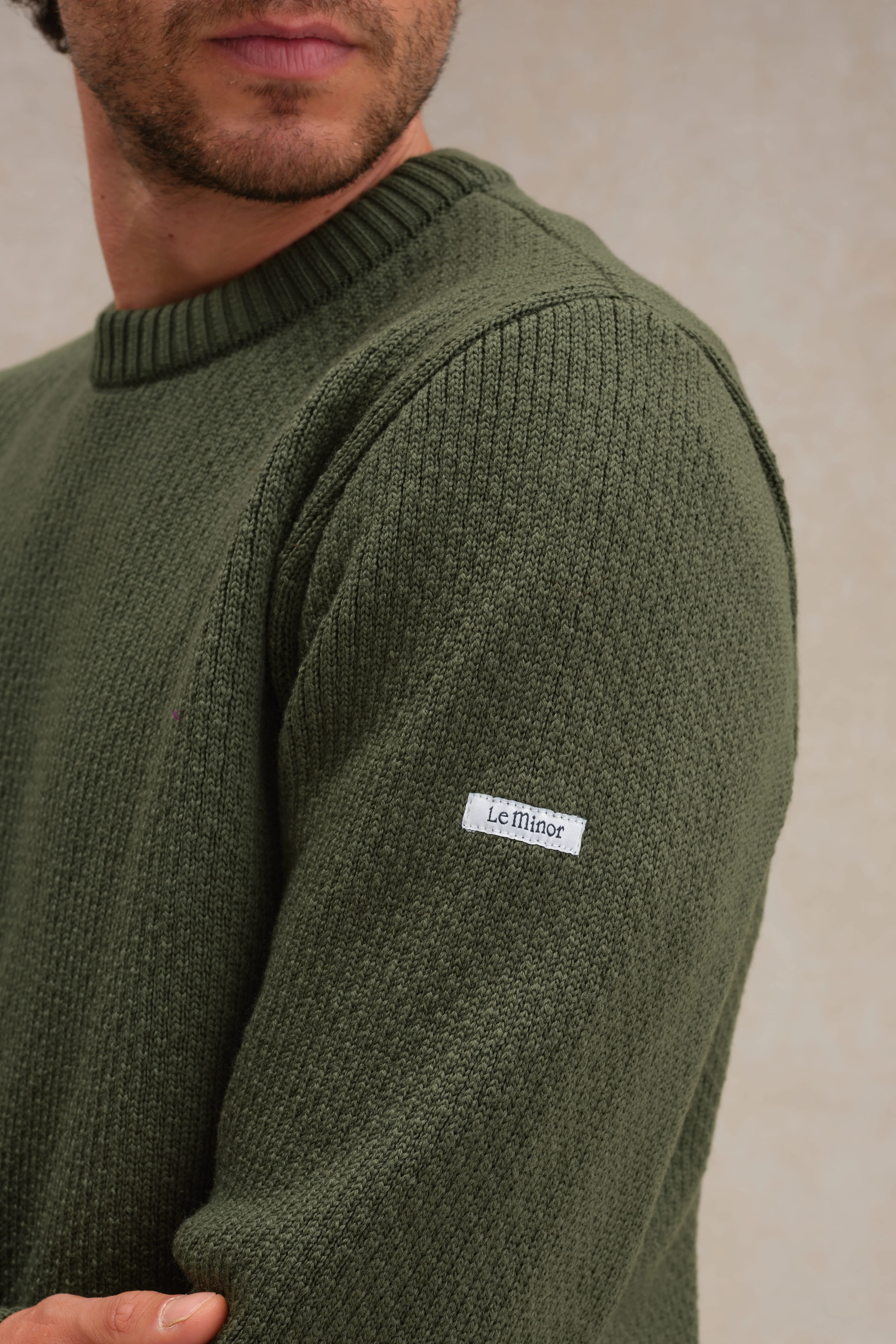 Pull col rond Norvégien olive pour homme - Image 3