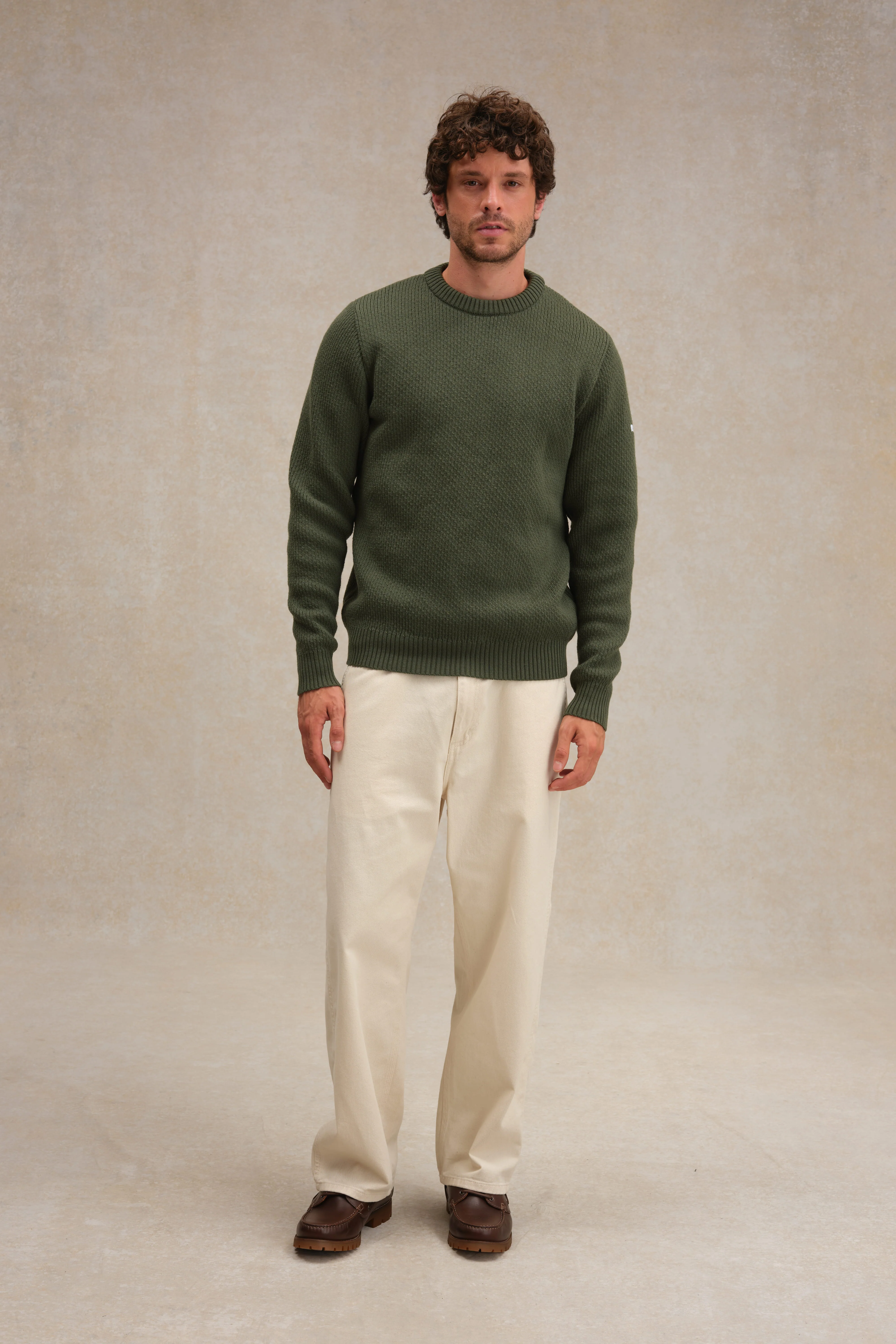 Pull col rond Norvégien olive pour homme - Image 5