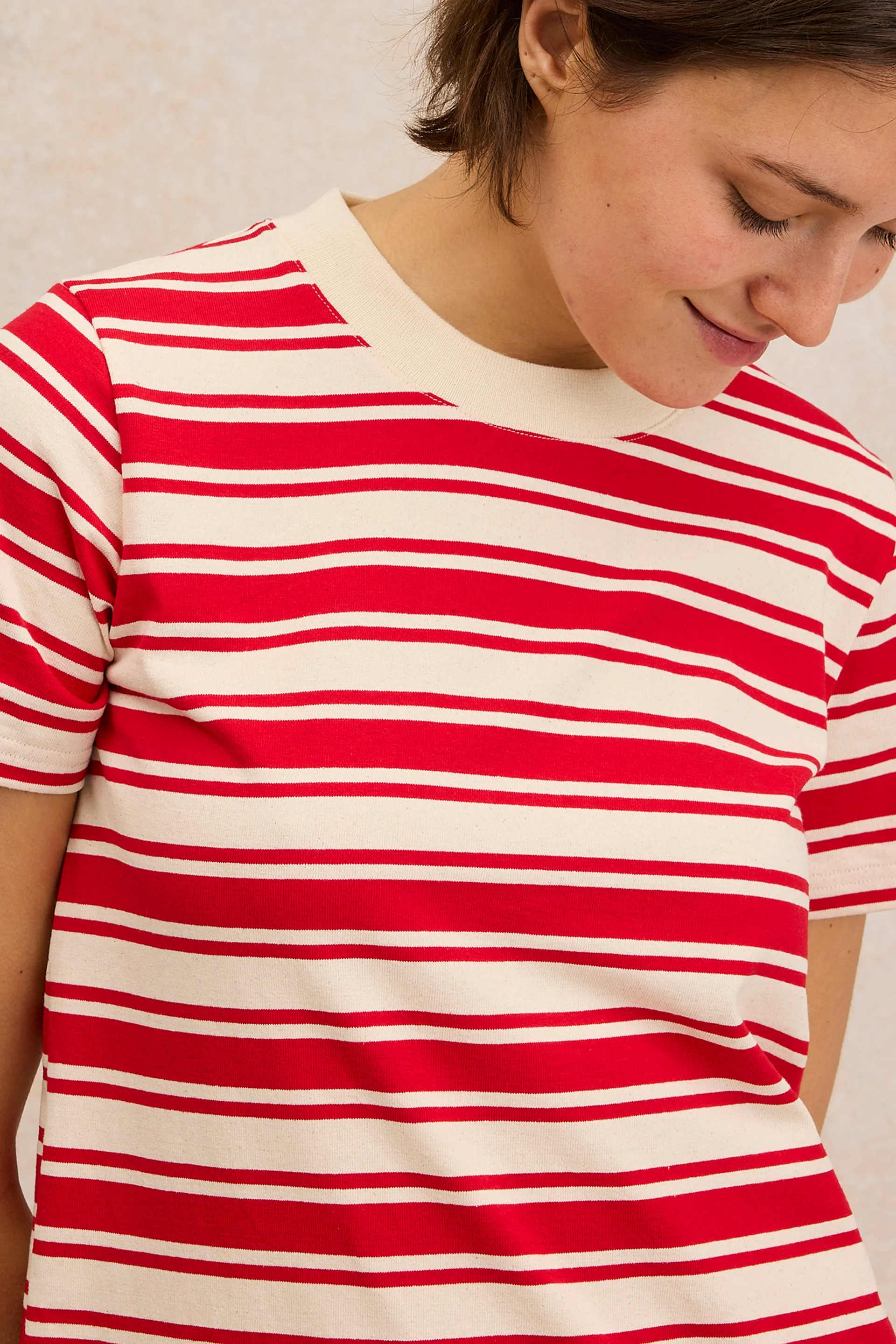 Robe plein été en coton écru et rouge - Image 2