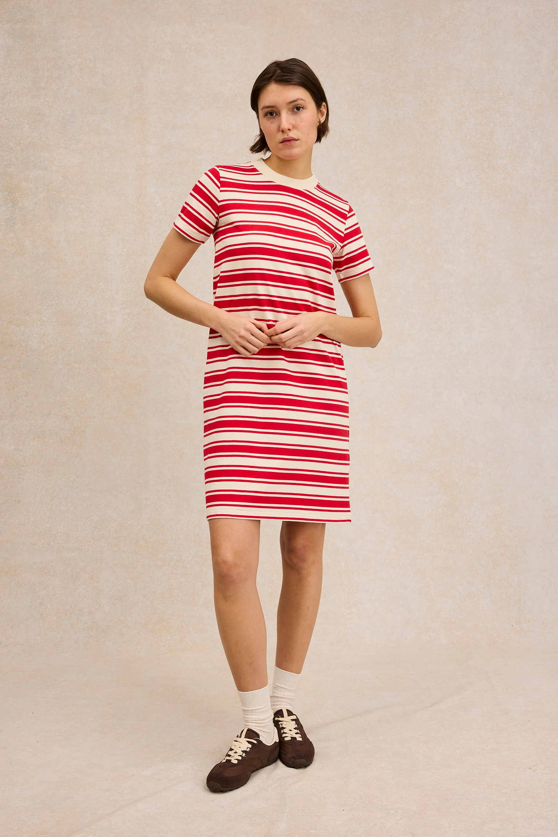 Robe plein été en coton écru et rouge - Image 3