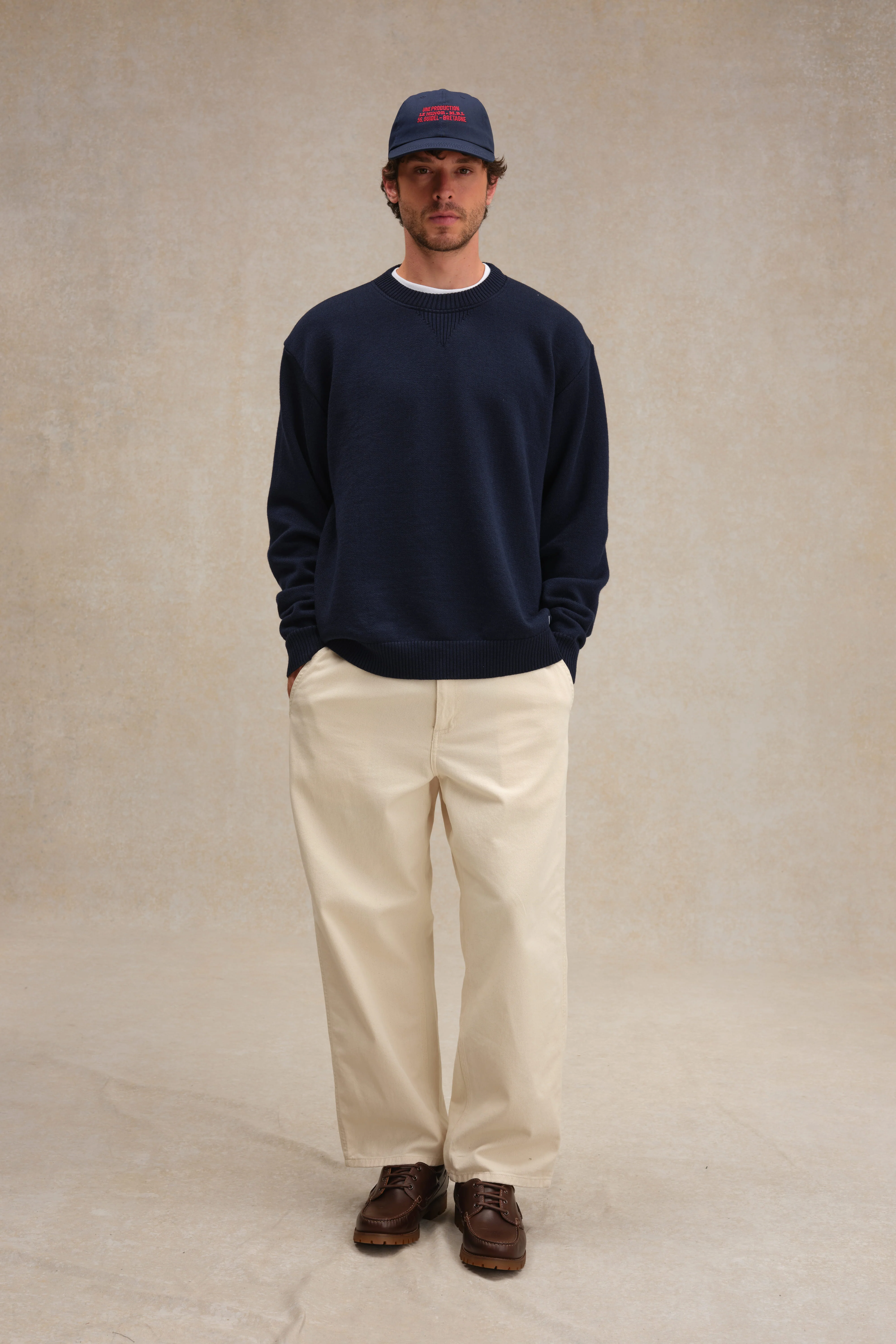 Sweat bleu marine en laine mérinos - Le Minor x Monocle - Image 3