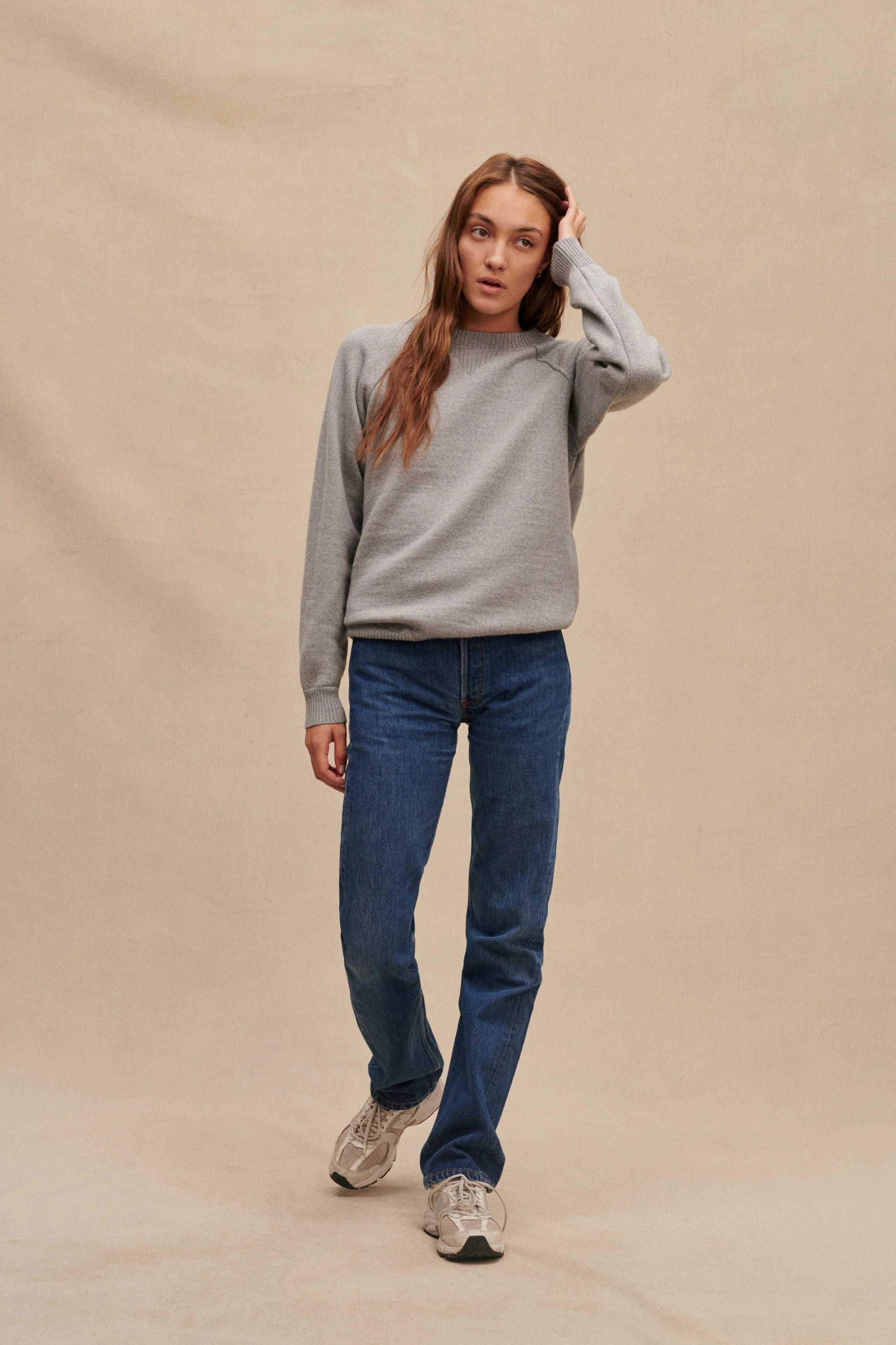 Sweat gris chiné en laine mérinos pour femme - Image 3