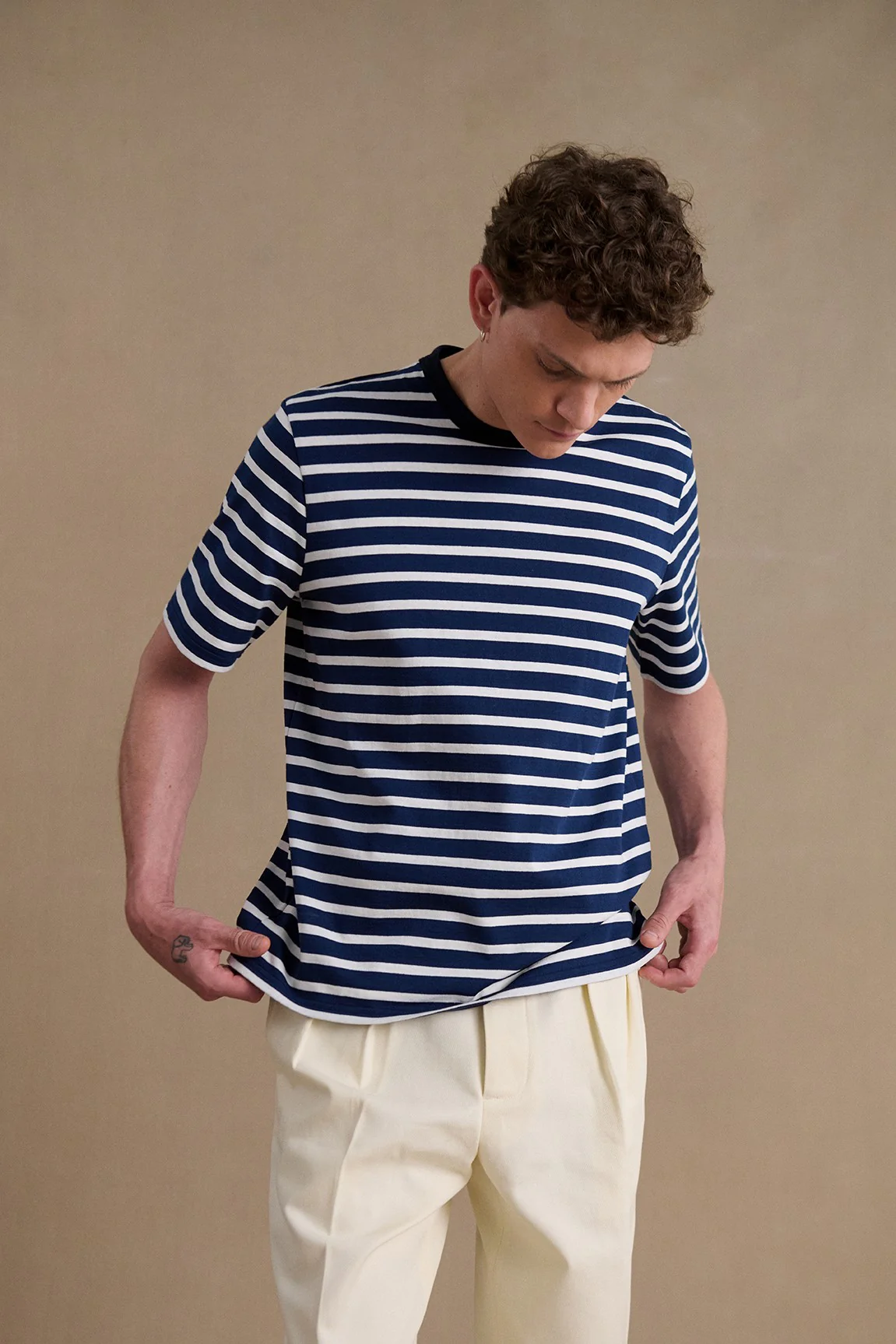 T-shirt marin marine et blanc pour homme
